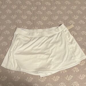 Aeropostale White Skorts Athletic Design